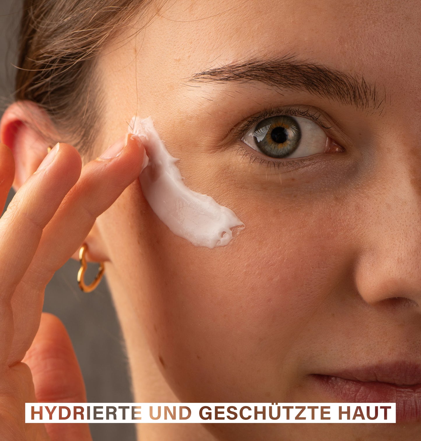 Barrier Repair Moisturizer | with Probiotics and Ceramide