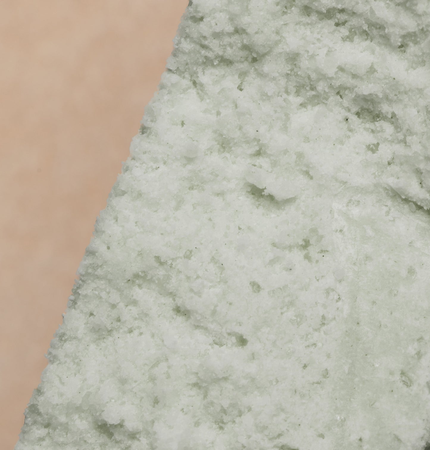 Exfoliating Shampoo Bar | with Spirulina Algae & Ziziphus Joazeiro Bark Extract