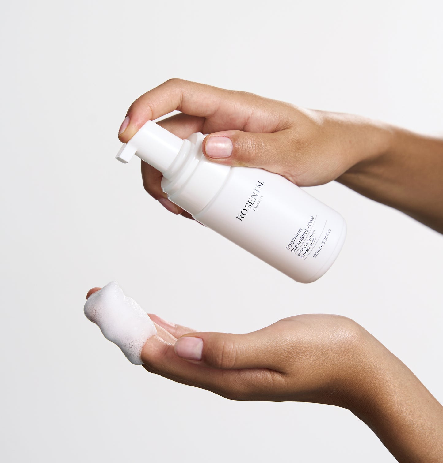 Soothing Cleansing Foam | with Cucumber and Hemp Seed