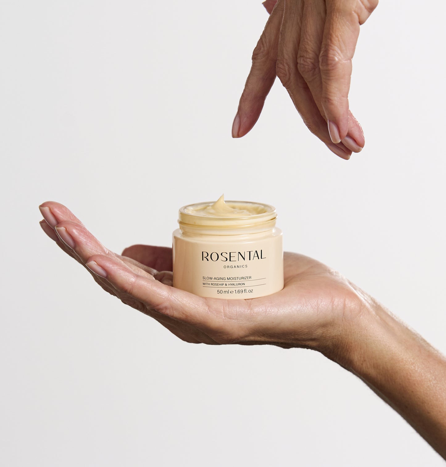 Slow-Aging Moisturizer | with Rosehip and Hyaluron