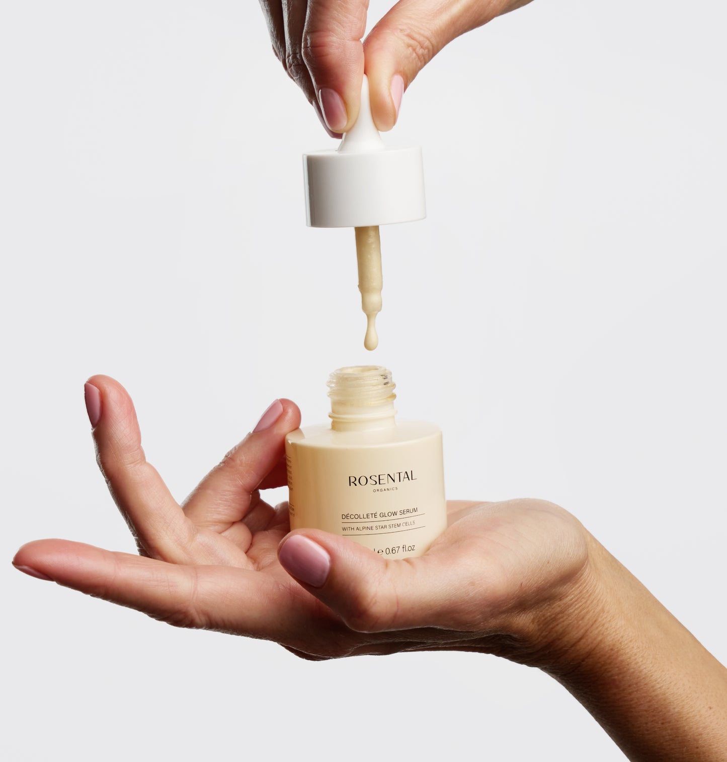 Décolleté Glow Serum | with Alpine Star Stem Cells
